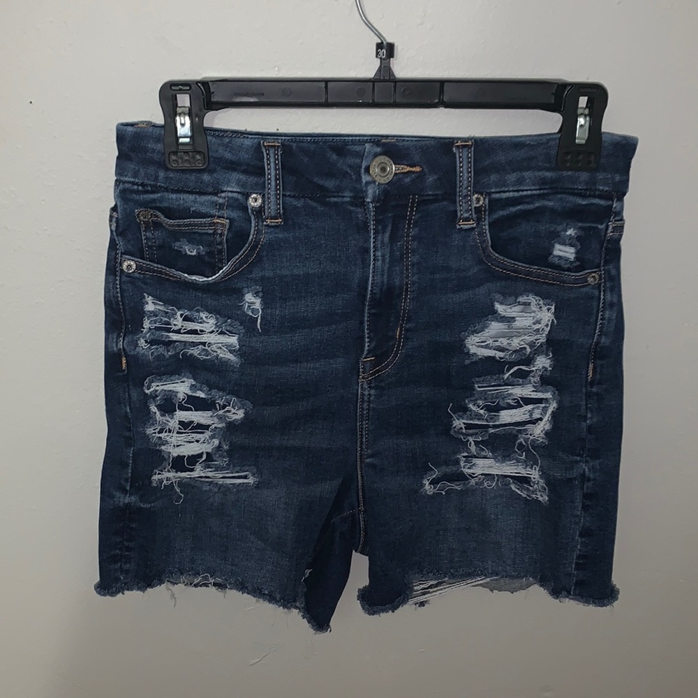 American Eagle shorts denim size 4 stretchy ripped detailing